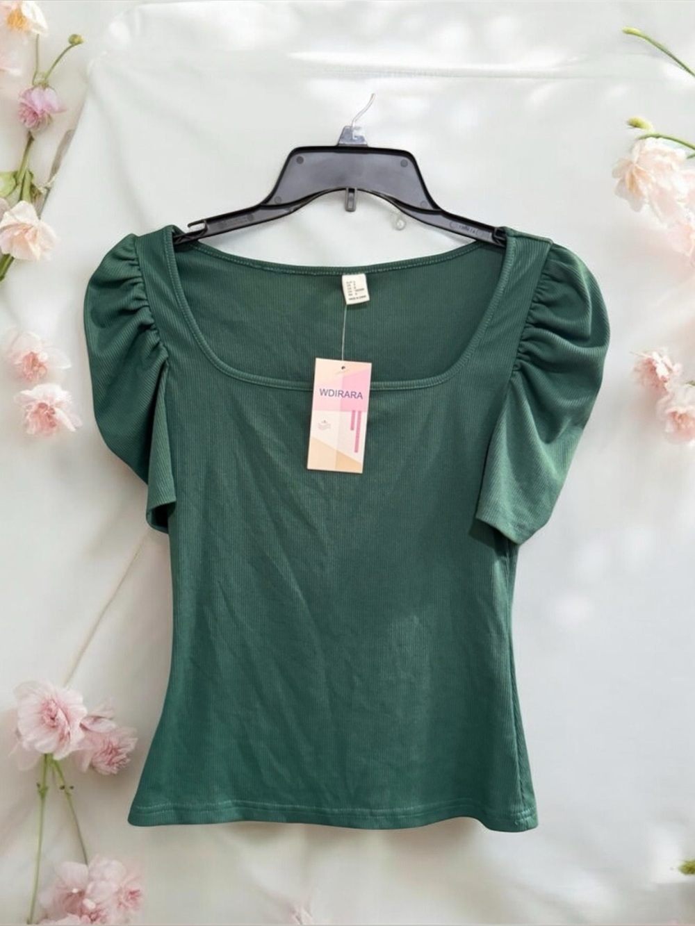 NWT Puff Sleeve Top